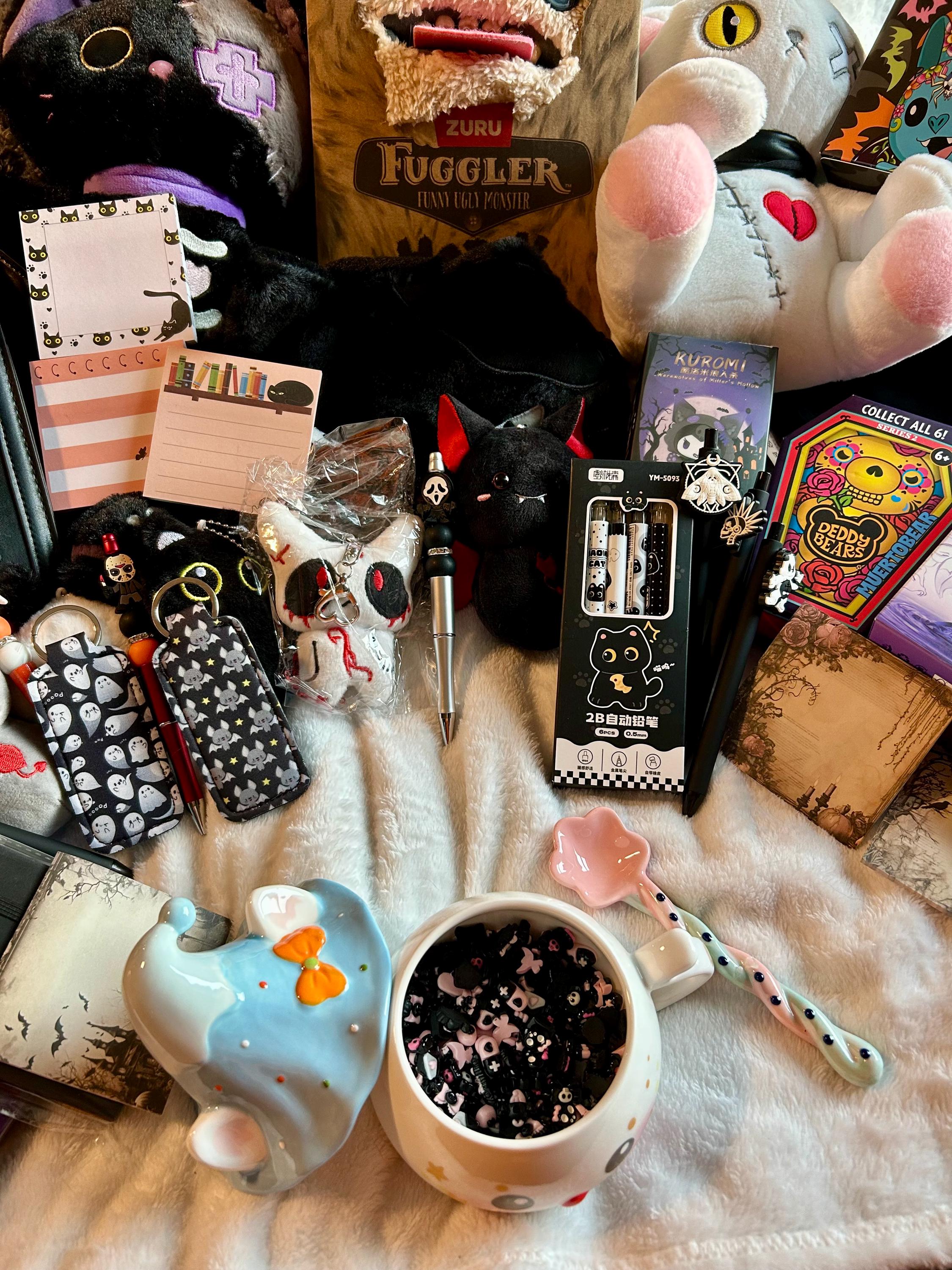 Spooky & Cute Mystery Scoop